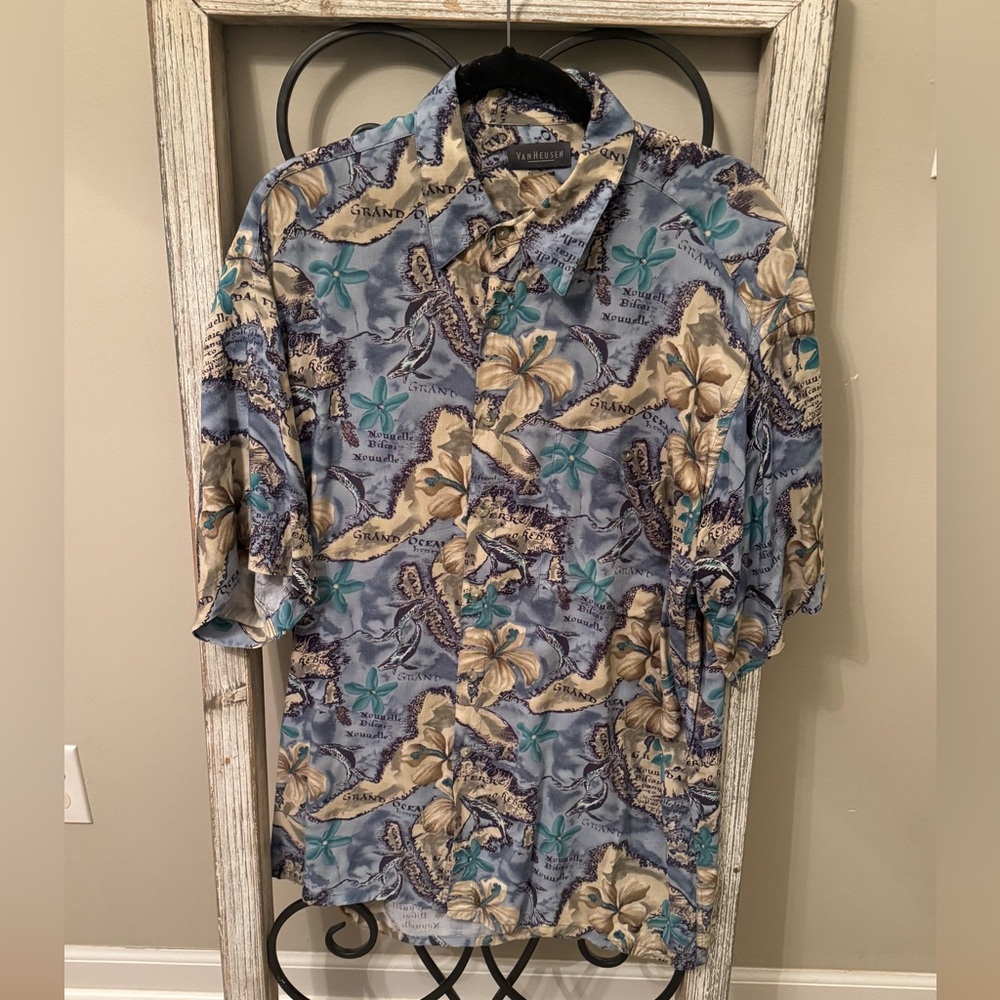 Van Heusen Men's Blue Humpback Whale Ocean Hawaiian Shirt Size Large
